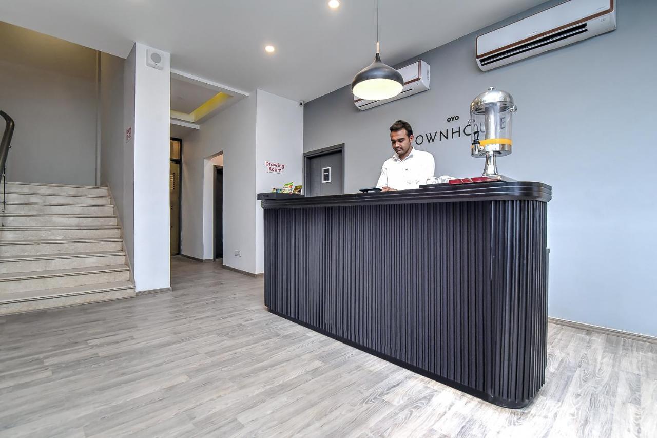Hotel Oyo Townhouse 044 Sector 14 Gurugram Gurgaon Exterior foto